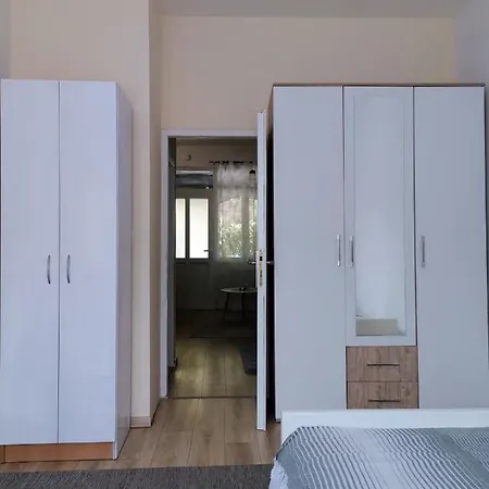 Lejlighed Ella, Cozy One-bedroom Close To Old Bridge In *